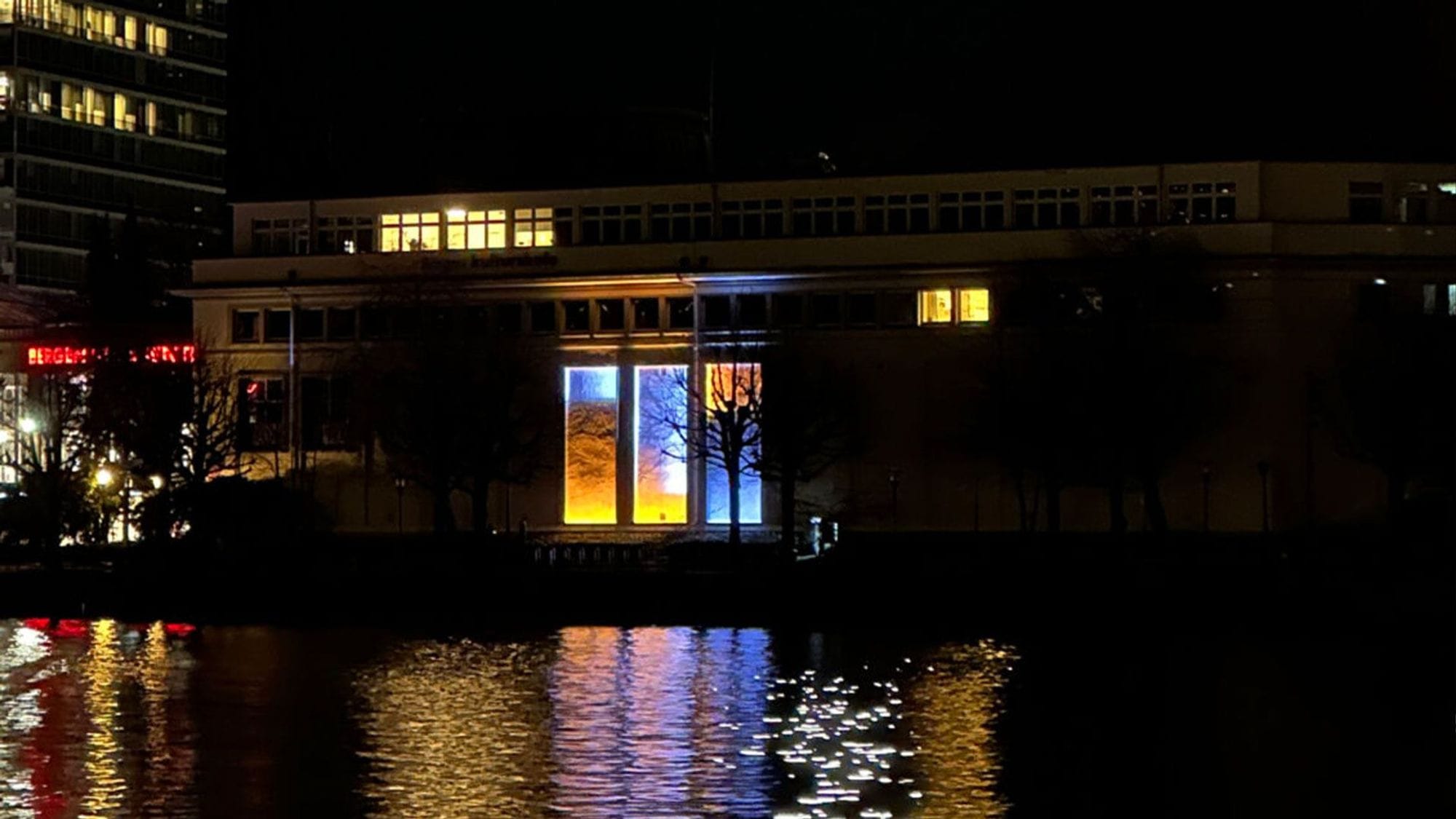 Windows with lights.